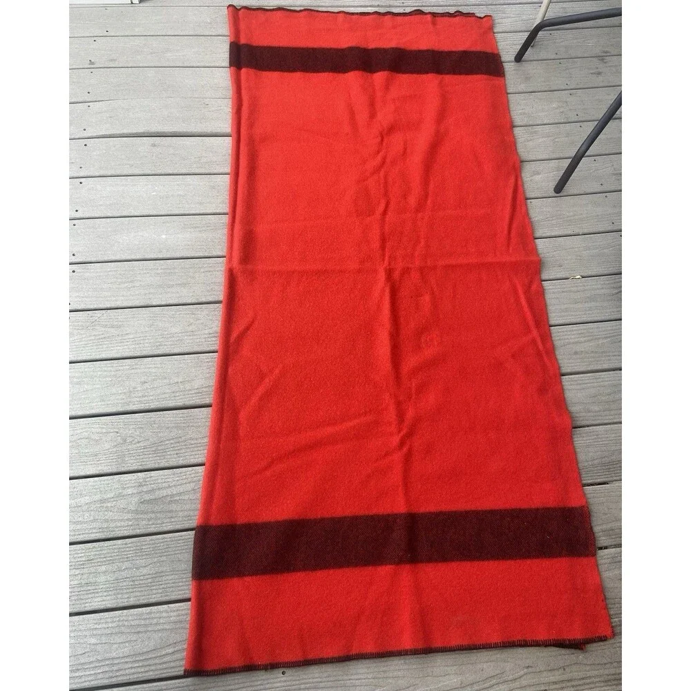 Vintage Highlander Red Striped Wool Blanket Pure Wool Cabin Camp 80x70 L 3.5 Pt